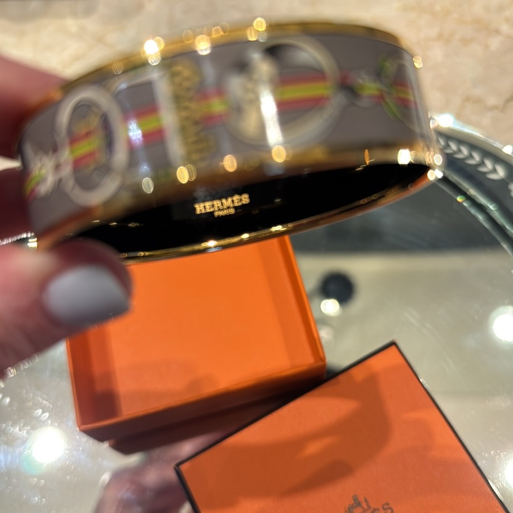Hermes Bangle - Picture 3 of 3